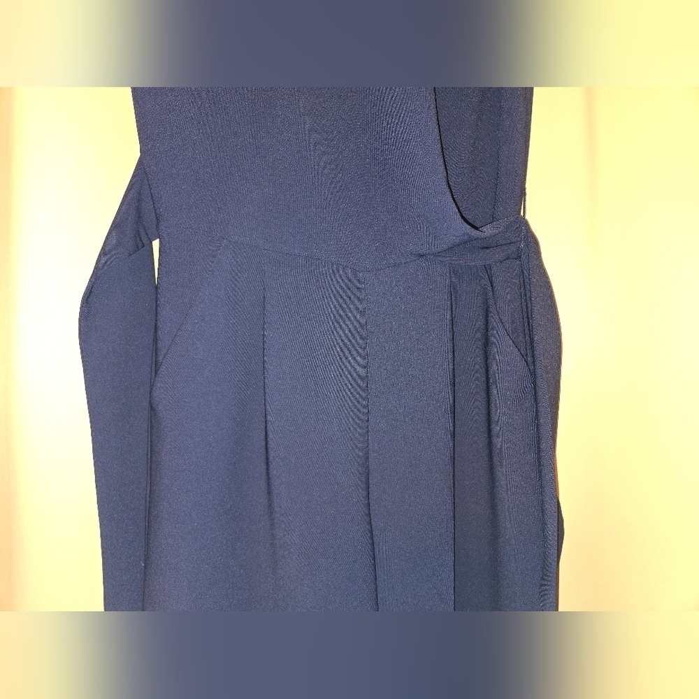 Tahari Sleeveless Side Tie Cropped Wide Leg Jumpsuit Navy Blue Size 6 Petite - Picture 3 of 4